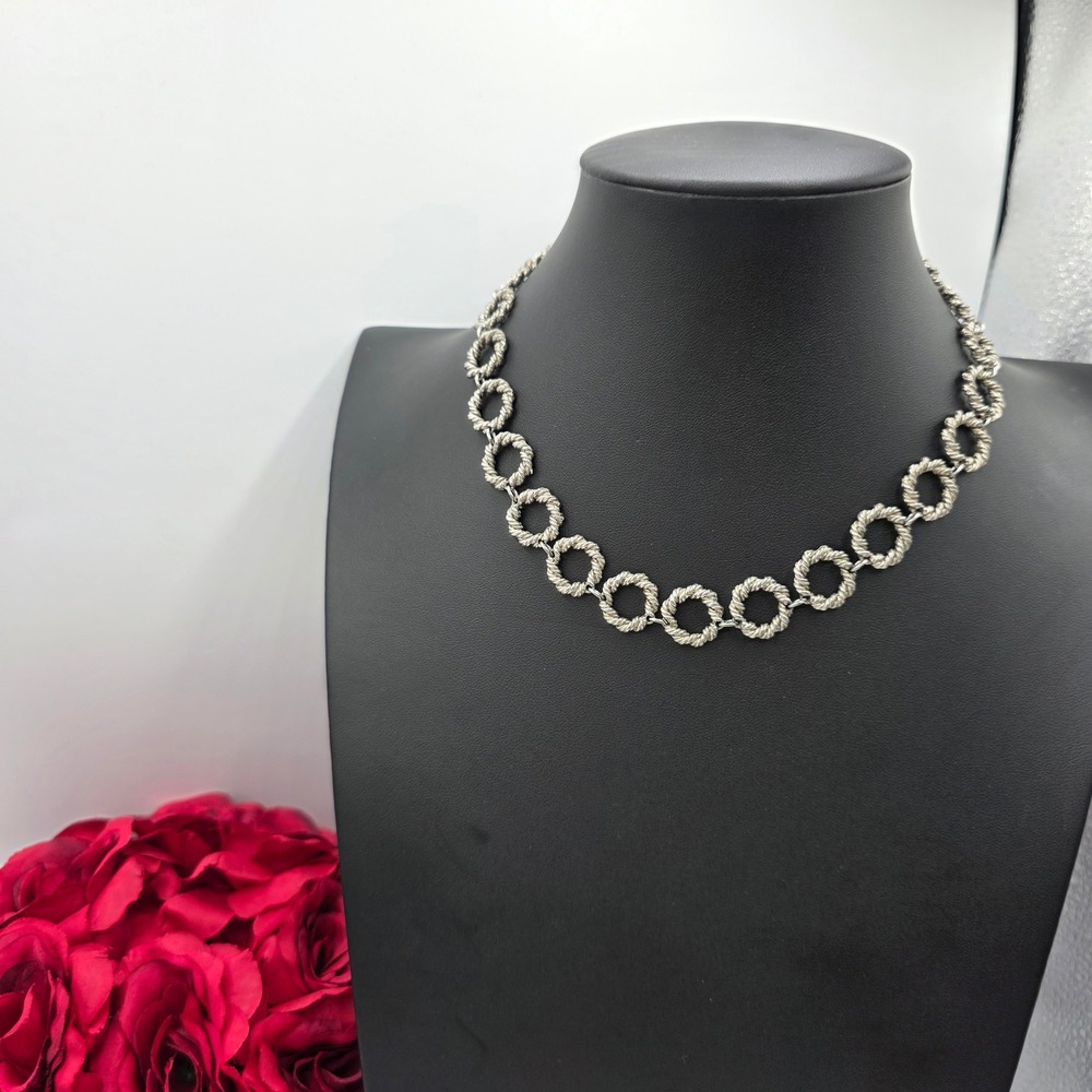 Vintage Crown Trifari Silver Tone Twisted Rope Circle Link Collar Necklace